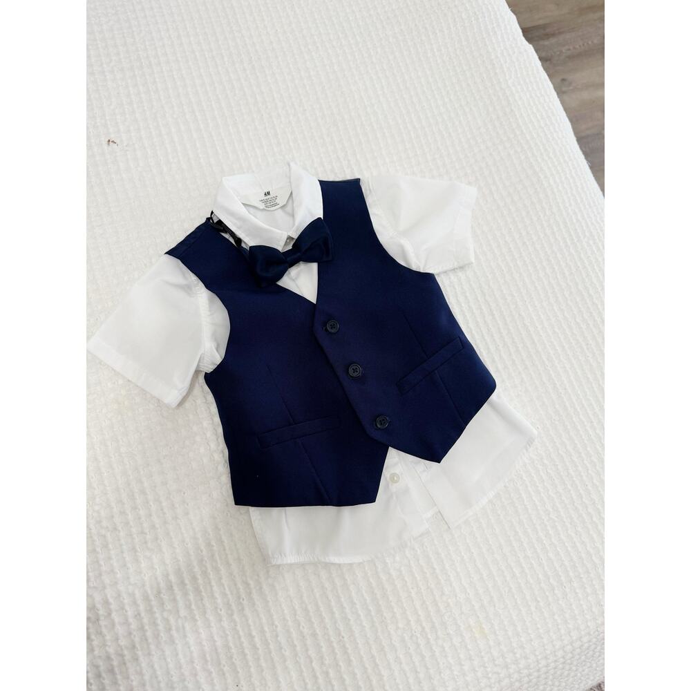 H&M Toddler Boys Navy Suit Set Vest Pants Shirt Bow Tie 2T - Picture 2 of 8